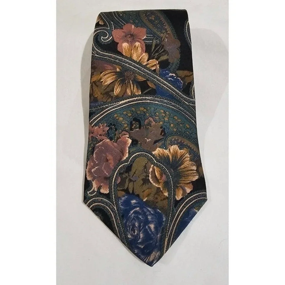 Van Huesen 417 Silk Ties - Lot of 3, Men's Neckties, Neckties